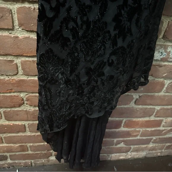 CACHE | dress with velvet accents asymmetrical Little Black Dress size 4 - Picture 3 of 9